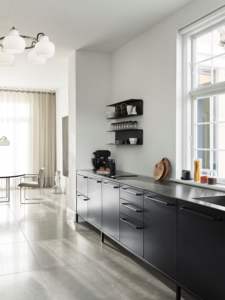 Gabinetes de Cocina Modulares de Laca Negra de Alta Calidad, Diseño de Muebles de Cocina de Melamina Negra, Acabado Brillante de Lujo Personalizado - Product Image 5