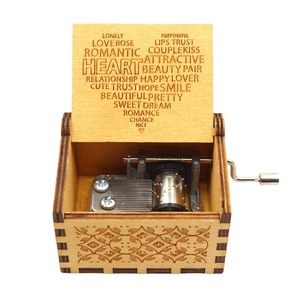 Caja Musical de Madera Única con Manivela, 6.4x5.2x4.2cm, Regalos para Navidad y Cumpleaños - Product Image 6