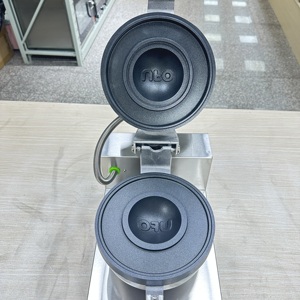 Machine à sandwichs Baker's Friend, plaque chauffante électrique antiadhésive pour faire des sandwichs aux œufs, des muffins, des hamburgers, des hot-dogs et des crêpes - Product Image 1