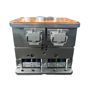 Entreprise de moulage par injection de pièces automobiles en plastique, de moules professionnels pour boîtiers de voitures - Product Image 6