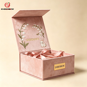 Luxury Eco-Friendly Recyclable Reusable Matte Rigid Magnetic <b>Gift</b> Box Custom Logo Large <b>Pink</b> Foldable Cardboard Packaging Box - Product Image 1