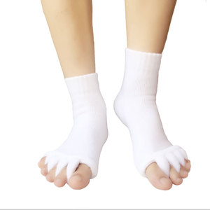 del dedo del pie separador de alivio del dolor alineación del pie del dedo del pie correctivas <span class=keywords><strong>Calcetines</strong></span> - Product Image 4