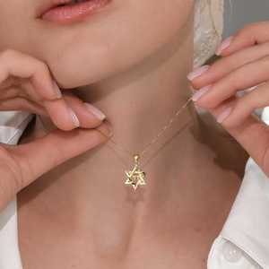 Collier avec pendentif étoile de David miniature tissée avec symbole <span class=keywords><strong>Chai</strong></span>, en or plaqué 18 carats, bijoux israéliens, chaîne avec pendentif Magen hébreu pour femmes - Product Image 1