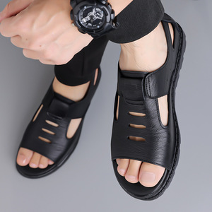 Sandales plates en cuir véritable pour hommes, à bout ouvert, avec fermeture auto-agrippante, décontractées, respirantes, semelle extérieure en caoutchouc, couleur unie, pour l'extérieur - Product Image 4