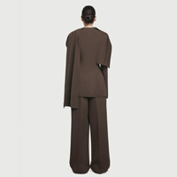 Ensemble deux pièces haut de gamme élégant avec boutons métalliques : Veste et pantalon fluide