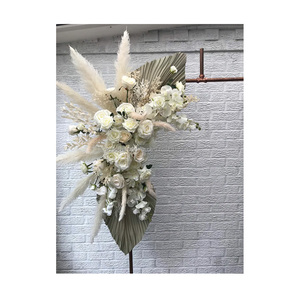 Rosebehindyou Suspendus Artificielle <span class=keywords><strong>Pampa</strong></span> Feuilles Séchées Roses Blanches Floral Soie Décoratif Fleur Coureur Toile de Fond Pour Mariage - Product Image 1