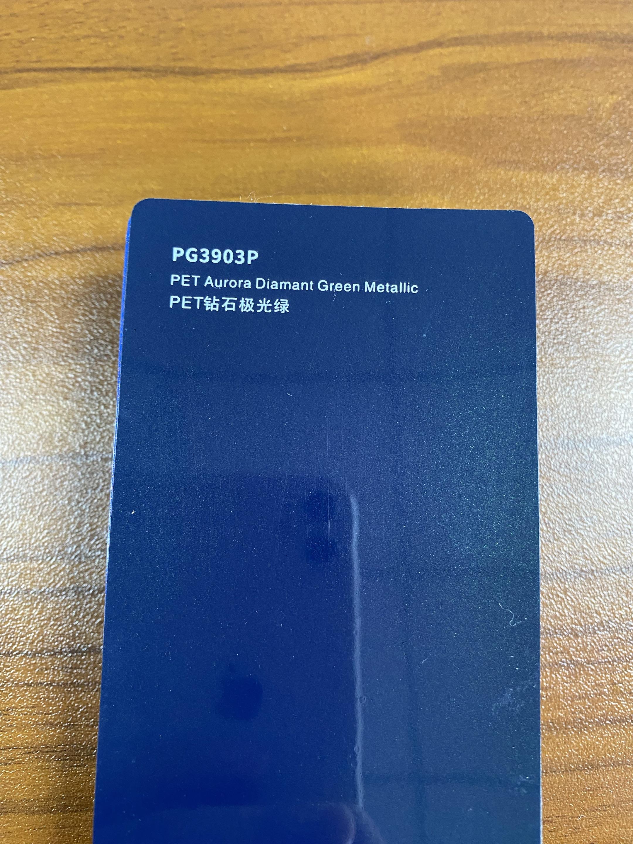 ARIIEX_PG3903P _ PET Aurora Diamant Verde Metálico