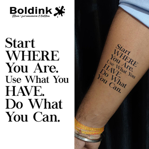 Tatuaje Temporal de Tinta Jagua, Personalizado, Realista, con Frase Inspiradora 'Comienza en lo que eres', Resistente al Agua, Larga Duración (2 Semanas), Arte Corporal - Product Image 1