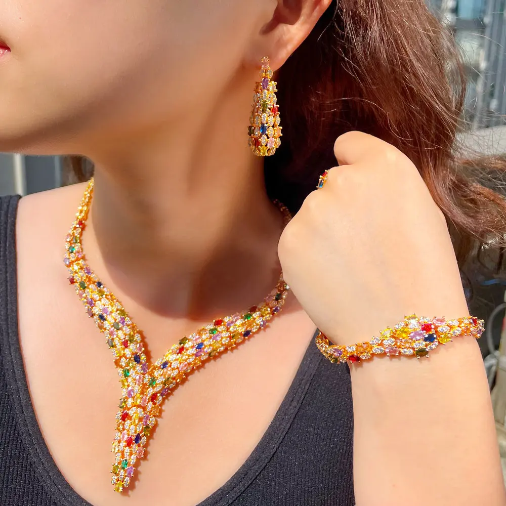 4 pièces Multi Color Cubic Zirconia Nigerian Dubai Gold Plated Bridal Necklace CZ Jewelry Sets for Wedding Costume Accessories