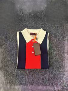 Polo homme Gucci vintage, coupe ajustée, motif à carreaux, style business décontracté, respirant, luxe. - Product Image 6