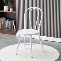 Chaise de salle à manger empilable en fer forgé moderne et durable avec dossier croisé, pour l'extérieur et l'hôtellerie, vente en gros