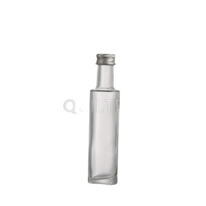 Échantillons gratuits, bouteille en verre miniature personnalisée de 50 ml pour vodka, liqueur, jus, <span class=keywords><strong>alcool</strong></span>, à vendre - Product Image 1