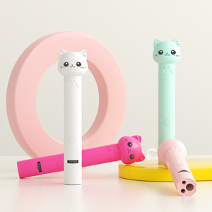 Stylo de jeu pour chat 3 en 1, pointeur laser rechargeable par USB avec fonction chauffante, jouet interactif pour chats - Product Image 1