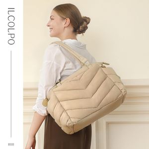 Sac à langer OEM convertible, sac à dos matelassé léger pour maman, avec 10 poches, idéal pour l'hôpital et le transport de bébé, et étui pour sucette - Product Image 2