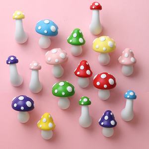 Mignon 3D Champignon Réfrigérateur Aimants <span class=keywords><strong>Pas</strong></span> <span class=keywords><strong>Cher</strong></span> Prix Fabrication Réfrigérateur Autocollant Personnalisé Personnalité Creative Réfrigérateur Aimant - Product Image 2