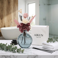 Diffuseur d'arômes AIKUN avec bouteille en verre ronde, décoration de fleurs séchées naturelles, coffret cadeau personnalisé pour la maison