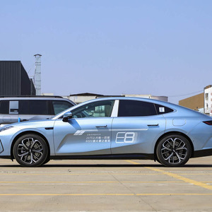 Geely Galaxy E8 de pointe, autonomie de 575 km, propulsion arrière, conduite intelligente longue porté<span class=keywords><strong>e</strong></span>, 4 portes, 5 places, autonomie L2, coffre de 465 L, pour les affaires et la famille - Product Image 4
