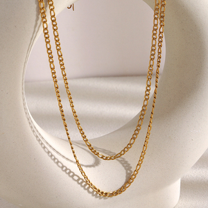 Collar de Acero Inoxidable con Cadena Figaro Chapada en Oro de 18k PVD para Hombre y Mujer, Ancho de 3 mm - Product Image 1