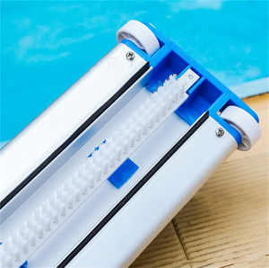 <span class=keywords><strong>Tête</strong></span> d'<span class=keywords><strong>aspirateur</strong></span> de <span class=keywords><strong>piscine</strong></span> flexible et robuste de 14 ''avec brosses de nettoyage Outils et accessoires de nettoyage de <span class=keywords><strong>piscine</strong></span> - Product Image 2
