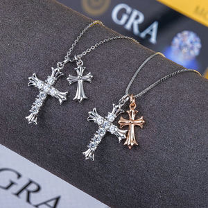 Collar con colgante de cruz de plata de ley 925 con moissanita VVS y diamantes, joyería cristiana 2026, para hombre - Product Image 2