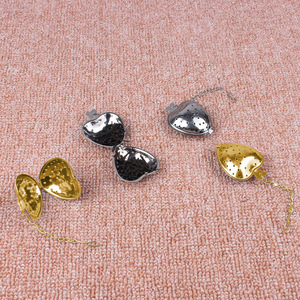 Custom-made 304 stainless steel heart-shaped <b>tea</b> strainer with handle and chain. - Product Image 3