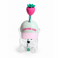Bouteille d'eau en verre transparente en forme d'ours 3D mignon avec bouchon et paille, décor de fraise, tasse en verre Kawaii pour lait, jus, bubble tea, cadeau