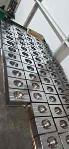 ชิ้นส่วนเหล็กหล่อขึ้นรูปด้วยเครื่อง CNC แบบกำหนดเองของ LUCAN TECHNO ที่มีความคลาดเคลื่อนเพียง 0.01 มม. พร้อมค่าบำรุงรักษาต่ำสำหรับแม่พิมพ์อุตสาหกรรม - Product Image 4