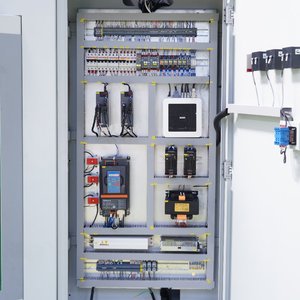 Prensa Plegadora Hidráulica CNC HDS 130T/3200mm, Precio de Fábrica, Máquina Plegadora Hidráulica CNC con Tope Trasero - Product Image 6