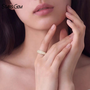 Bague en or blanc 10 carats et or jaune avec diamants pavés multi-rangs, bague d'anniversaire - Product Image 2