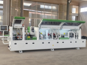 เครื่องจักรปิดขอบแผ่นไม้แบบอัตโนมัติ JUNDE 17.5KW สำหรับงานอุตสาหกรรม พร้อมระบบกัดแต่งขอบสองด้าน สำหรับขาย - Product Image 5