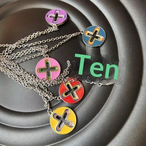 Nuevo Collar de Cruz de Acero Inoxidable Estilo Hip-Hop Europeo Americano 2024, el Más Vendido, con Colgante Colorido, de Moda Urbana para el Corazón - Product Image 1