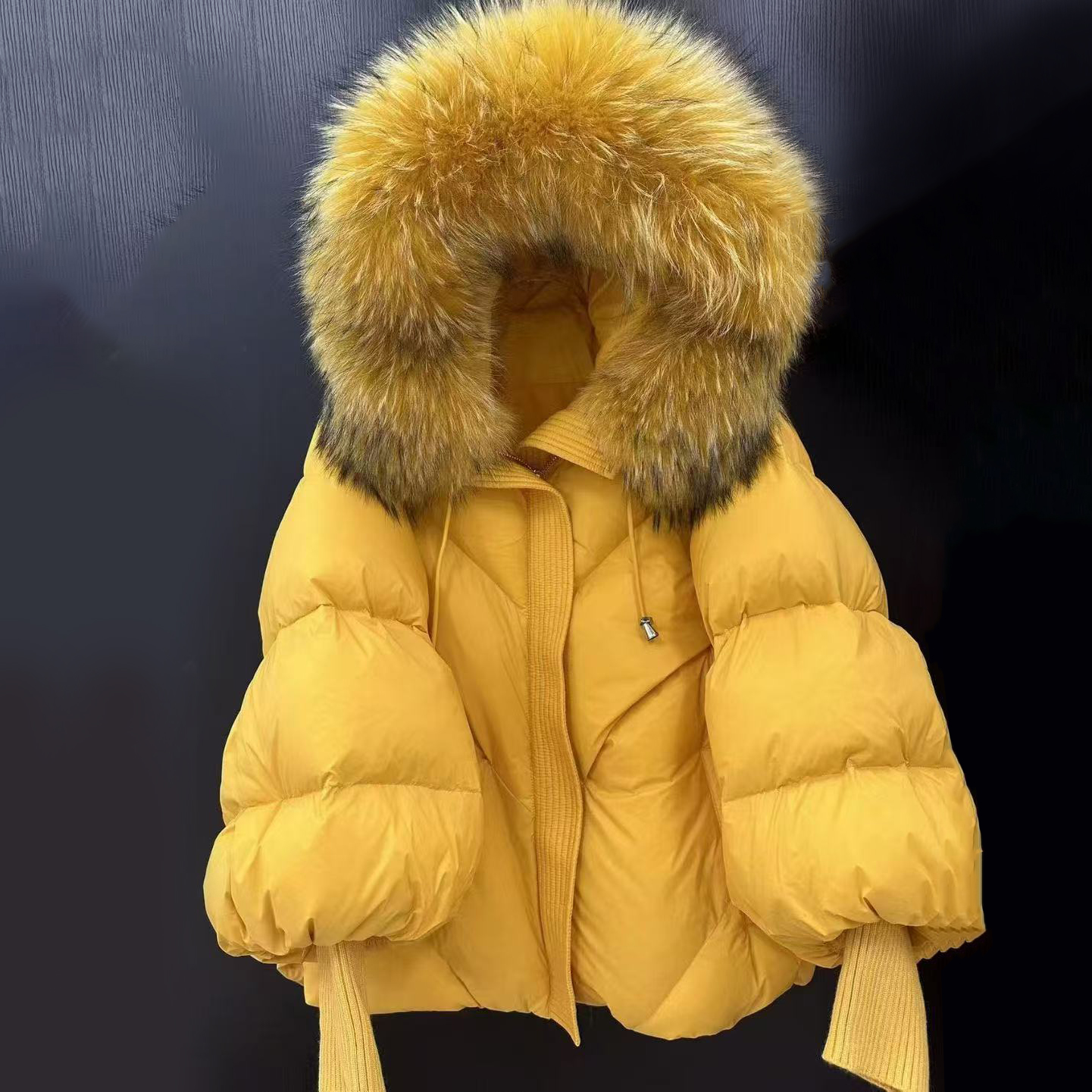 Yellow+yellow raccoon fur collar