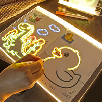 Tableau de dessin créatif en acrylique lumineux effaçable pour enfants, tableau de dessin fluorescent LED, décoration de vacances