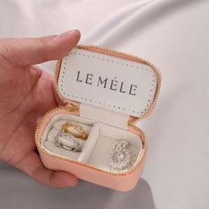 Mini joyero de cuero de viaje con logotipo personalizado, estuche de almacenamiento portátil con cremallera para collares, embalaje de joyería con etiqueta privada pequeña - Product Image 2