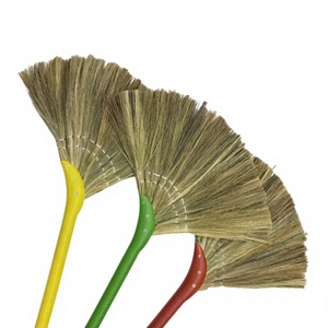 Vente en gros de balais à gazon écologiques | Balais faits à la main au Vietnam | Prêt à expédier - Product Image 1