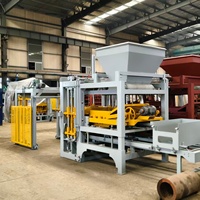 Machine automatique de fabrication de blocs de béton QT4-15 pour la production de briques creuses