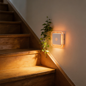 Mini Lámpara Nocturna LED con Sensor de Luz, Enchufe EU/US, Cuadrada, para Dormitorio, Pasillo, Escaleras, Corredor - Product Image 3