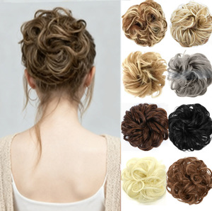 <span class=keywords><strong>Chignon</strong></span> bouclé synthétique haute température pour femme, effet naturel et volumineux, avec boucle florale, accessoire de coiffure facile, couleurs mélangées - Product Image 1