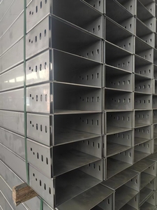 Bandeja de Cables Industrial de Acero Galvanizado Personalizada para Uso en Edificios Industriales, Diseño Ventilado - Product Image 4