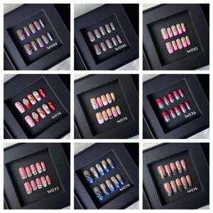 Uñas Acrílicas 3D Personalizables ShuangYu, Diseño de Uñas de Cobertura Completa, 10 Piezas, Estilo Stiletto, Aplicación con Pegamento, Pre-Diseñadas - Product Image 4