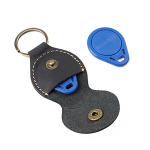 Echtes Leder Plektrum-Tasche Plektrum-Box für 3-4 Stück Zugangskarte Schlüsselanhänger Plektrum-Halter Etui - Product Image 2