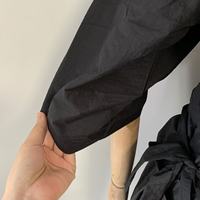 Venta al por mayor personalizable bata de peluquería belleza SPA salón cliente logotipo personalizado kimono bata de peluquero