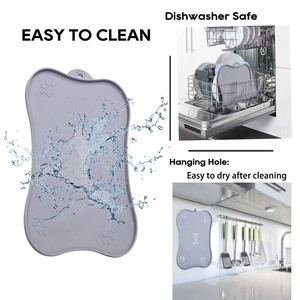 Tapis antidérapant en silicone personnalisé pour usine, double gamelle pour animaux de compagnie, gamelles doubles pliables en silicone et acier inoxydable pour chiens, idéales pour les voyages - Product Image 3