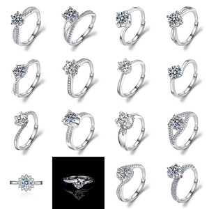 Bague ouverte réglable pour femme en cuivre imitation moissanite PFT - Sensation de luxe léger et haut de gamme - Product Image 3