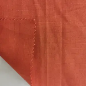 柔らかいタッチのカスタマイズされた色純粋な100% リネン生地無地亜麻染めリネン衣類用織布