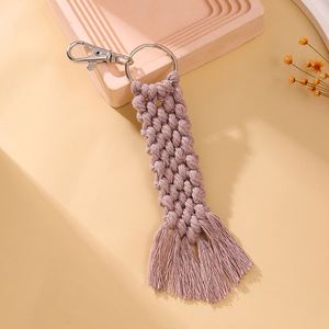 Porte-clés bohème tissé à pompons, pendentif pour sac ou voiture, fait main, durable, cadeau promotionnel - Product Image 4