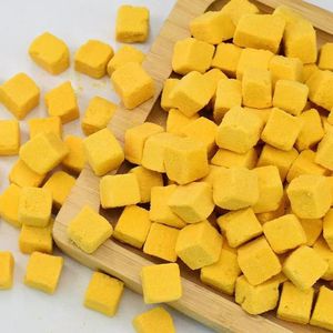 Friandises <span class=keywords><strong>pour</strong></span> animaux de compagnie en cubes de jaune d'œuf lyophilisé, saveur personnalisable, biologiques et naturelles, vente en gros d'usine, collations <span class=keywords><strong>pour</strong></span> animaux de compagnie <span class=keywords><strong>anxieux</strong></span> - Product Image 1
