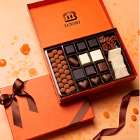 Individuelle Goldfolien-Logo Matte Burgunderrote Magnetische Flip-Top Schokoladengeschenkbox mit Trenneinsatz für den Valentinstag