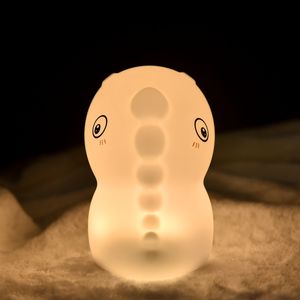 Lámpara de Noche LED Eléctrica para Dormitorio, Diseño de <span class=keywords><strong>Dinosaurio</strong></span>, Pequeña, Única, Cálida, Blanca, Portátil, para Mesita de Noche, Niños, USB, Juguetes, Regalo Novedoso - Product Image 5