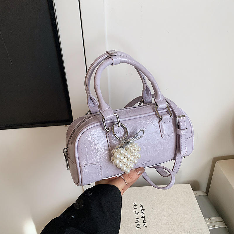 With pendant taro purple